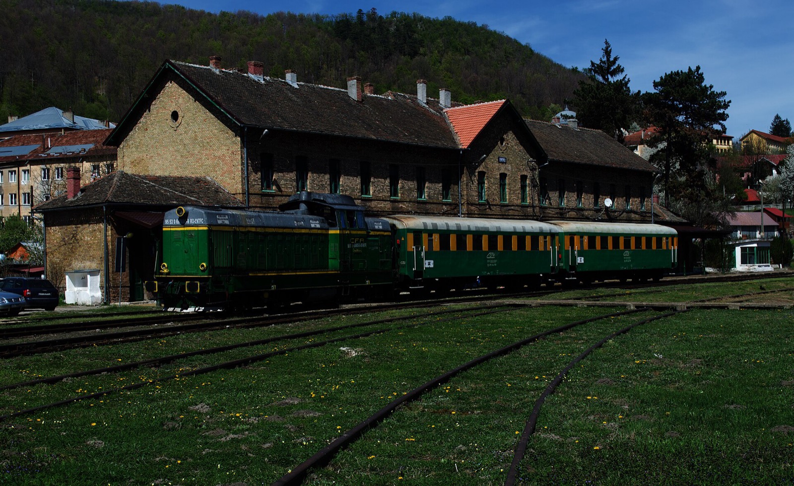 Trenul de Oravița în gara Anina, aprilie 2024