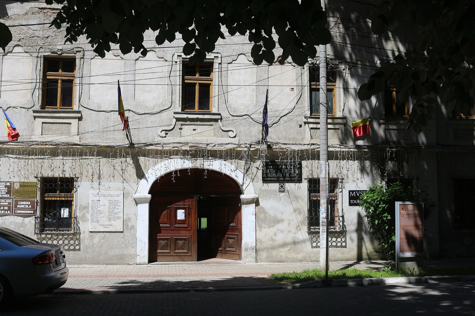 Der Eingang des Museumsgebäudes